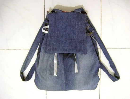 Hacer una Mochila de pantalones vaqueros | Manualidades Infantiles