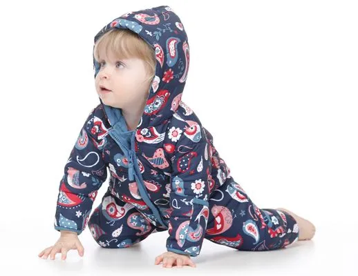Moda infantil Hatley, parkas impermeables, chaquetas tipo plumón ...