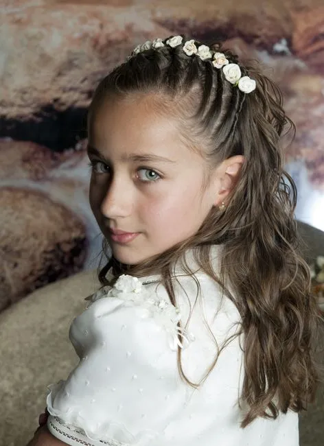 Modela tu Cabello: Peinados de fiesta para niñas 2013/2014 Modela tu Cabello: Peinados de fiesta para niñas 2013/2014