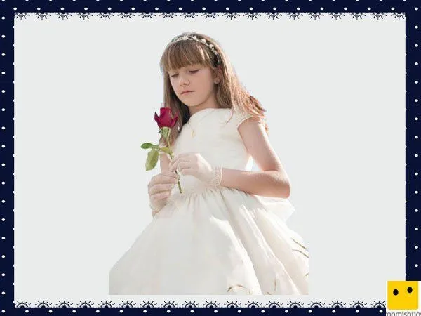 Modelo clásico manga corta. Vestidos Primera Comunión niñas Modelo clásico manga corta. Vestidos Primera Comunión niñas