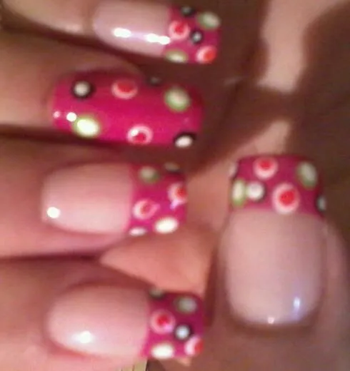 Para realizar este modelo utilice esmaltes VALMY Nº 161, 150, 151 ... Para realizar este modelo utilice esmaltes VALMY Nº 161, 150, 151 ...