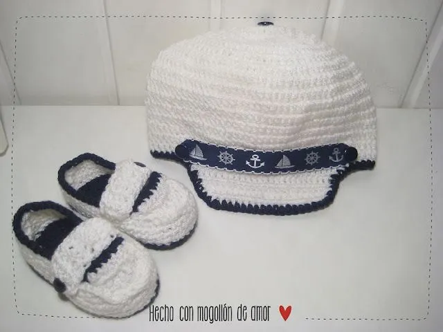 Hecho con mogollón de amor ❤: Gorros y patucos: conjuntos a juego.