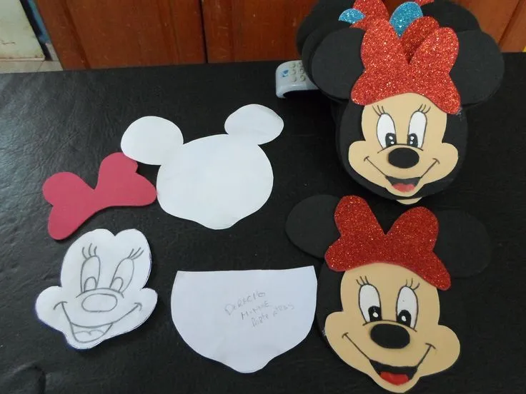 aqui el molde de la carita de minnie | centro de mesa minnie ...