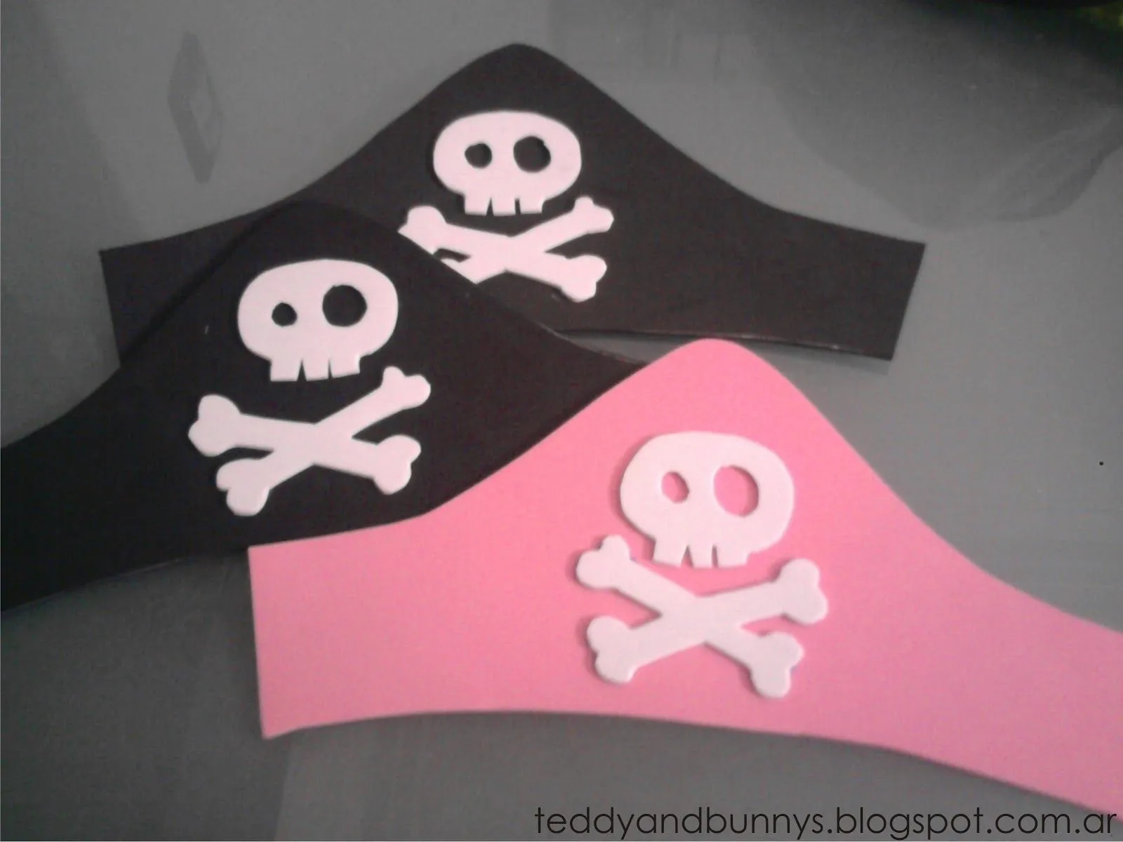 Moldes de sombreros de piratas - Imagui