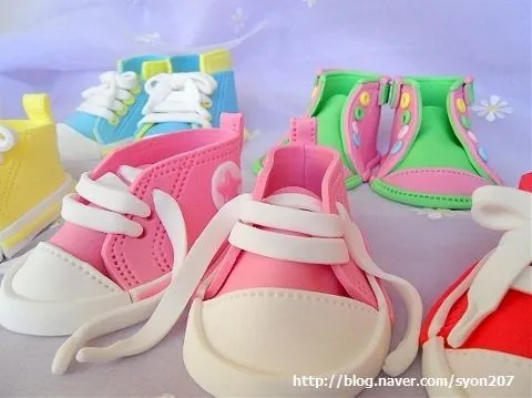 Moldes para zapatitos de bebe en foami | Baby shower | Pinterest ...