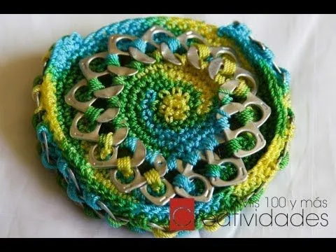 Monedero con anillas de lata: Monedero Primavera parte 1 - YouTube Monedero con anillas de lata: Monedero Primavera parte 1 - YouTube
