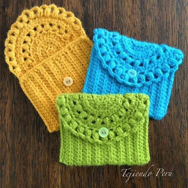 Monederos o bolsitos tejidos a crochet de una sola pieza que ... Monederos o bolsitos tejidos a crochet de una sola pieza que ...