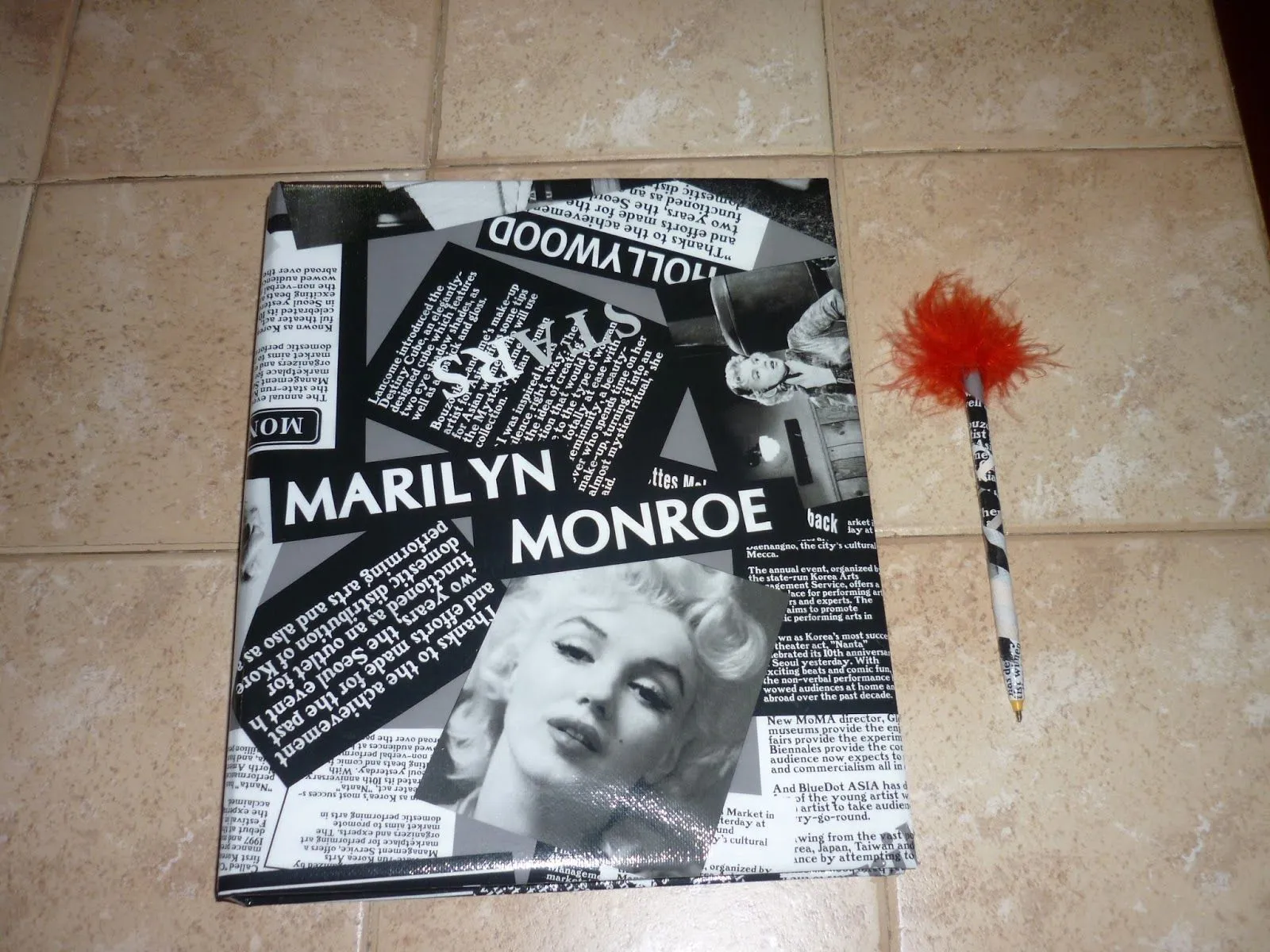 Monkaleidoscope: Carpeta forrada en tela