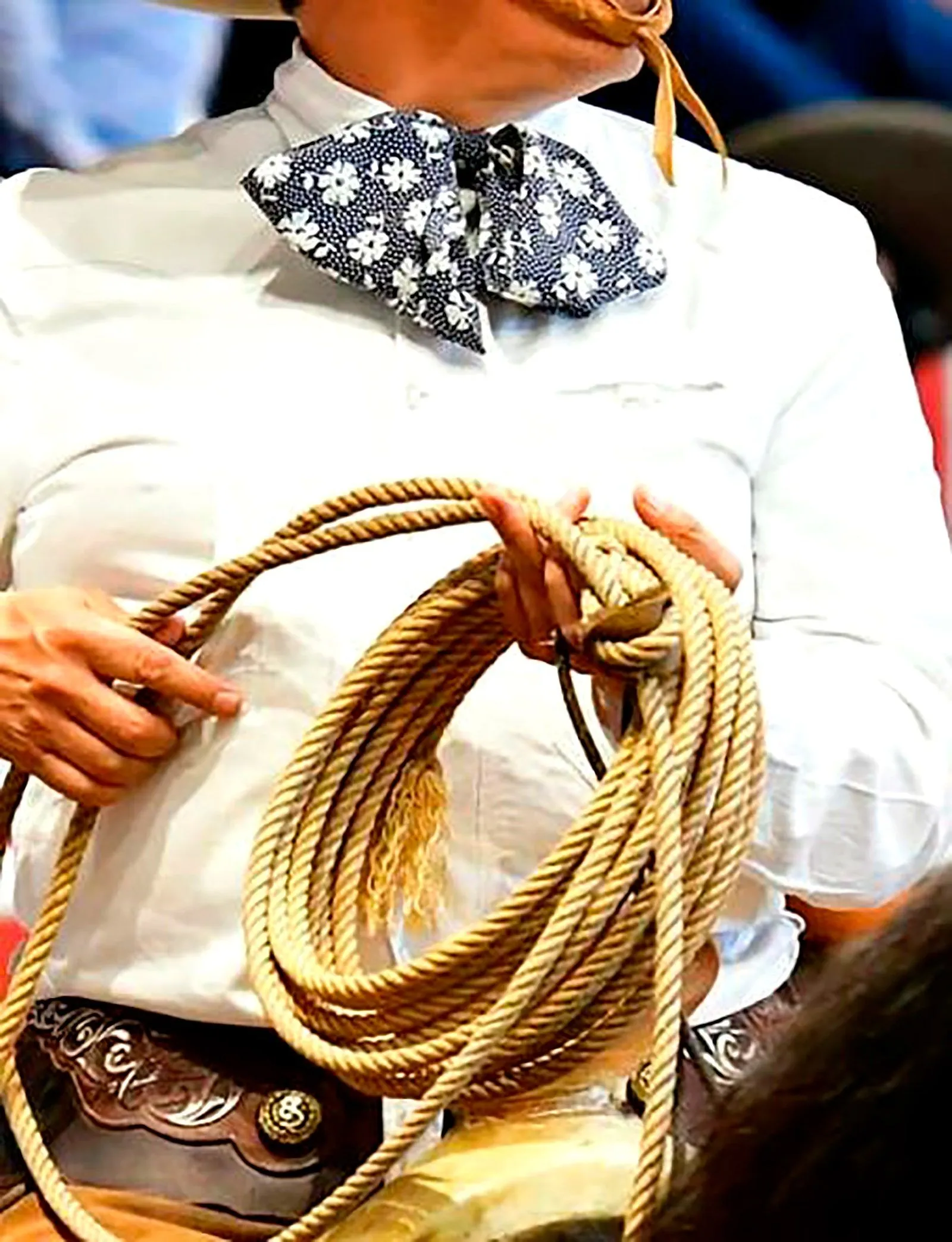 Moño charro: Su origen, historia, evolución y cómo se hace este accesorio | Vogue Moño charro: Su origen, historia, evolución y cómo se hace este accesorio | Vogue