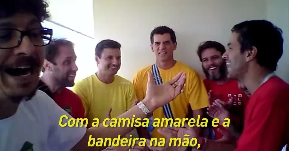 Monobloco faz versão de música dos Mamonas para a seleção ... Monobloco faz versão de música dos Mamonas para a seleção ...