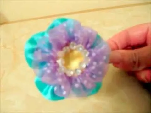 Moños y lazos de cintas para el cabello - YouTube Moños y lazos de cintas para el cabello - YouTube