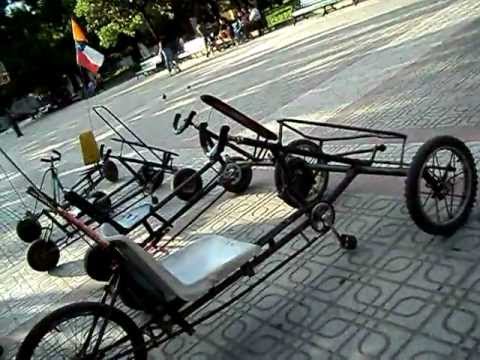 mostrando adulto en auto.AVI - YouTube
