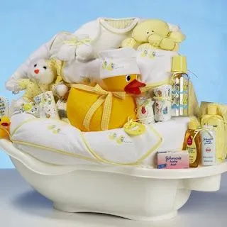 Mother Gift: Photo Creative Baby Shower Gifts to Make Laught