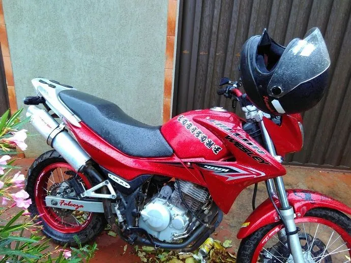 Motociclista é detido e tem moto apreendida com R$ 11 mil de ... Motociclista é detido e tem moto apreendida com R$ 11 mil de ...