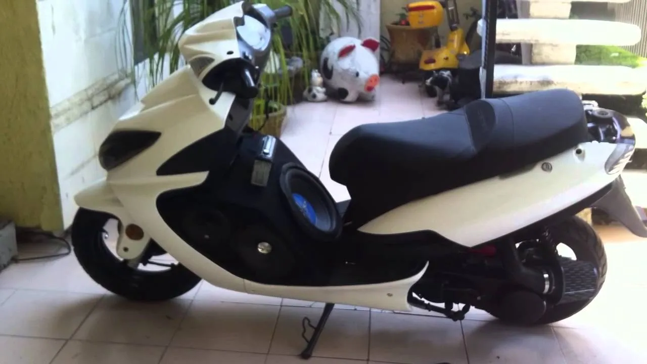 Motoneta Scooter Italika Basura Reparacion De Motonetas Italika Motor Motoneta Scooter Italika Basura Reparacion De Motonetas Italika Motor