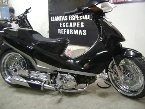 Motos al piso 110 fotos - Imagui
