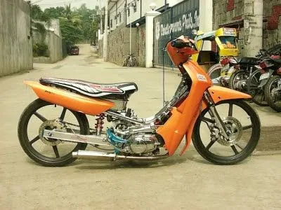 MOTOS AL PISO MOTOS AL PISO