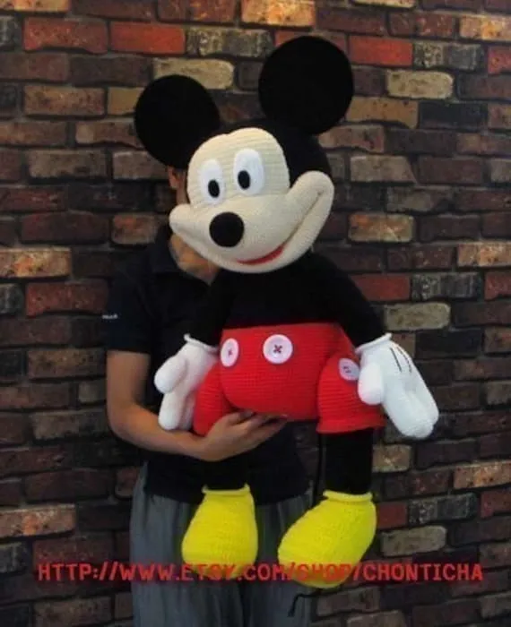 Mickey Mouse 35 pulgadas patrón de ganchillo por Chonticha en Etsy