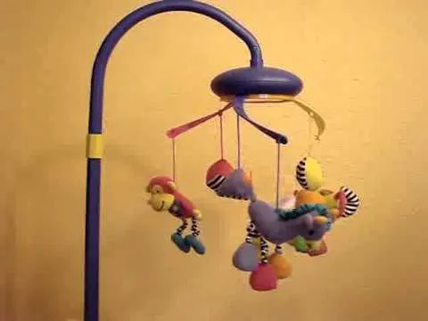 Móvil para cuna Miniland - YouTube