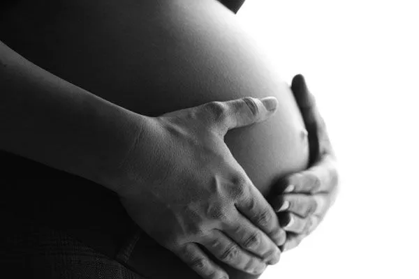 Los movimientos del bebe dentro del utero