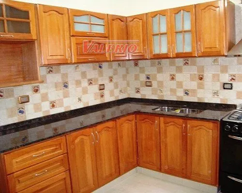 Muebles de cocina en madera de cedro natural a medida ... Muebles de cocina en madera de cedro natural a medida ...