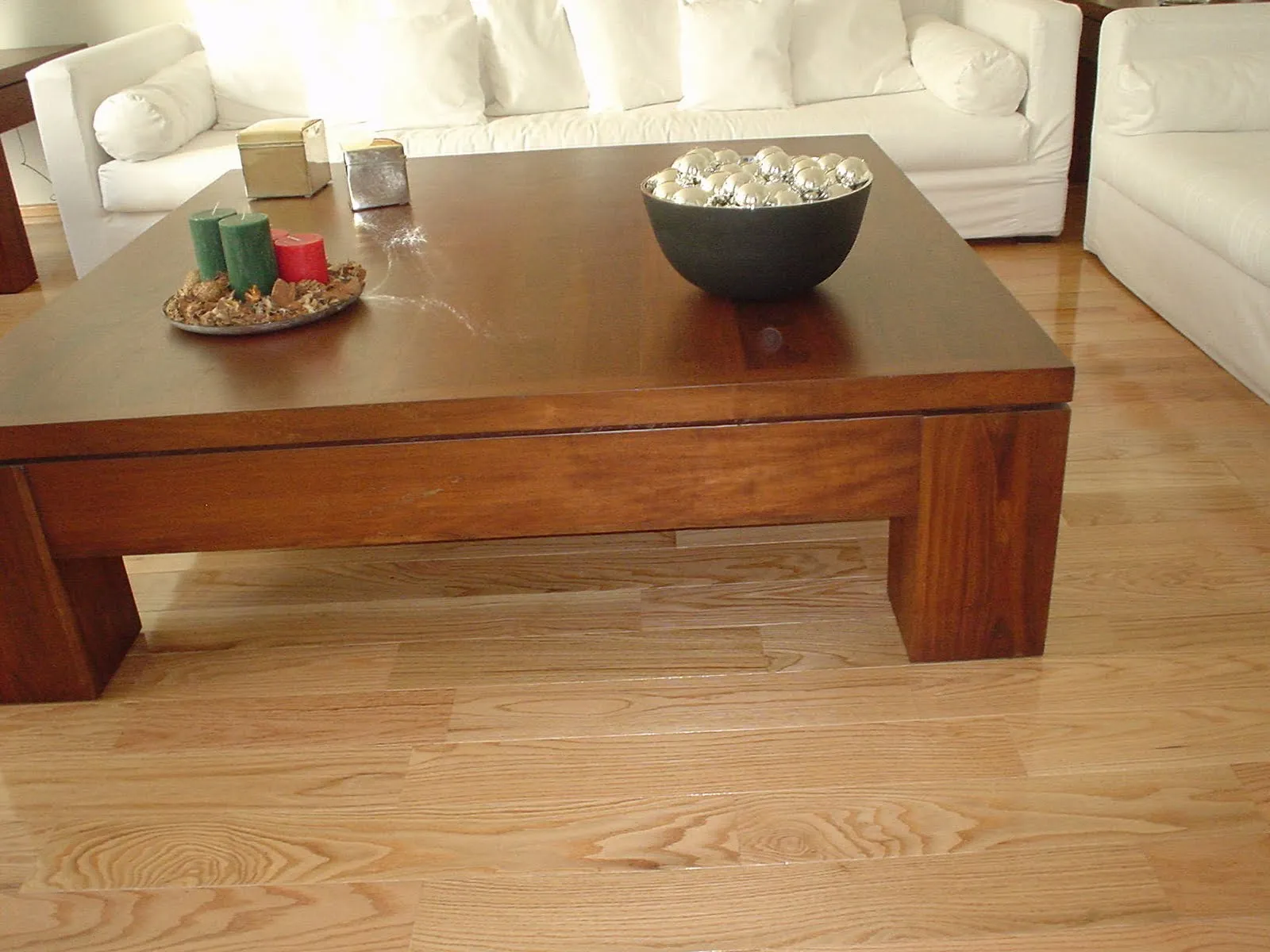 Muebles sobre Diseño AVL: Mesas de Centro