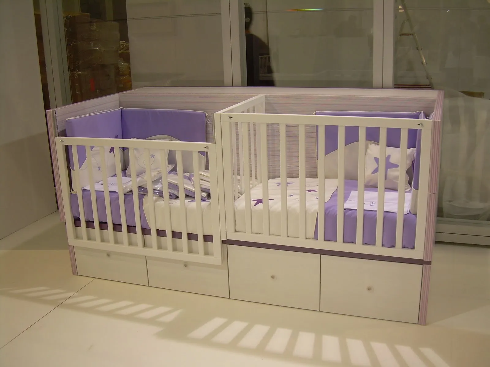 Muebles Ros en Colonia 2011. Cuna convertible para gemelos Muebles Ros en Colonia 2011. Cuna convertible para gemelos