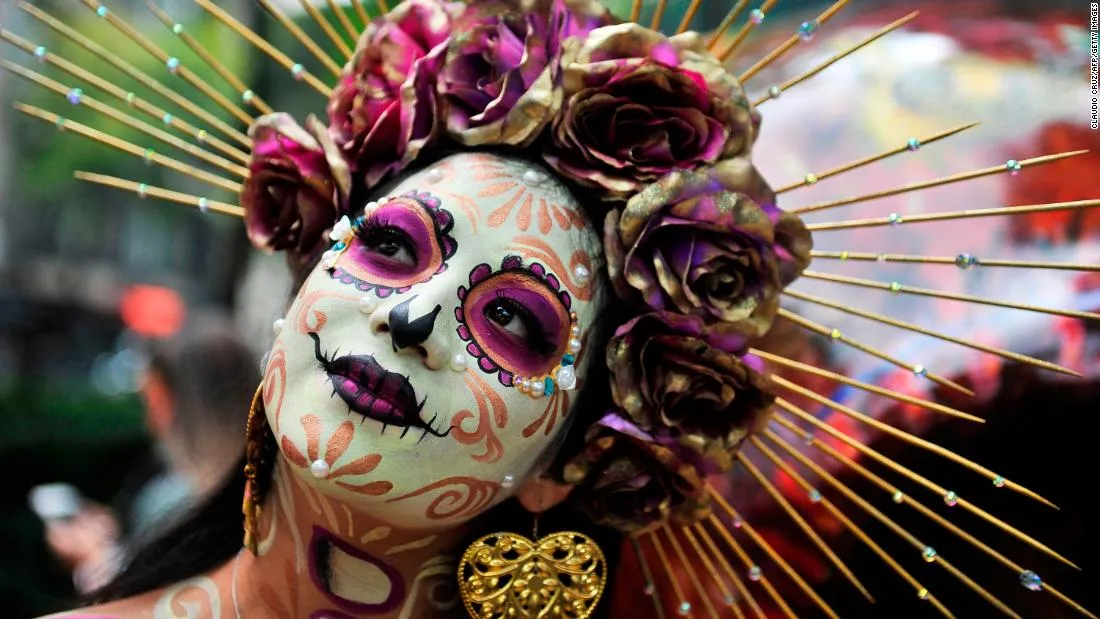 El Día de Muertos tiene que ver con el más allá, el amor y las coloridas  calaveras | CNN