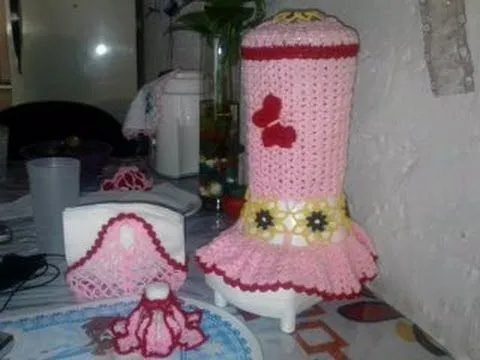 UNA MUESTRA DE LAS LABORES DE ALGUNAS SUSCRIPTORAS ((AMIGAS ... UNA MUESTRA DE LAS LABORES DE ALGUNAS SUSCRIPTORAS ((AMIGAS ...