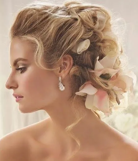 Mujer: Estilo y Belleza: Peinados Recogidos de Novia 2014 Mujer: Estilo y Belleza: Peinados Recogidos de Novia 2014