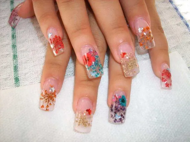 Cosas de mujeres Pintar uñas ~ Extraño la ternura de tu mirada Cosas de mujeres Pintar uñas ~ Extraño la ternura de tu mirada