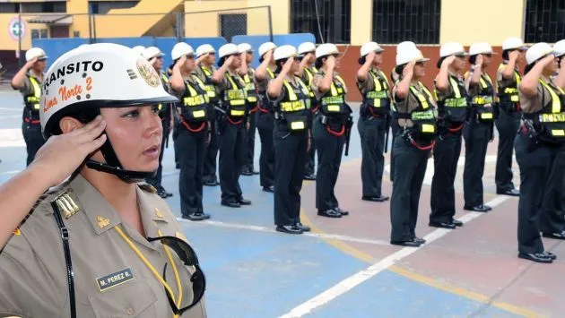 Solo mujeres policías controlarán tránsito en Lima Este ... Solo mujeres policías controlarán tránsito en Lima Este ...