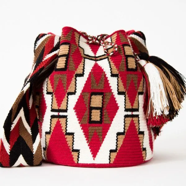 Las mujeres Wayuu son increíblemente talentosos en crochet ...
