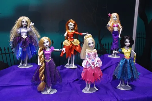 El Mundo de Carol...!: Princesas Zombie