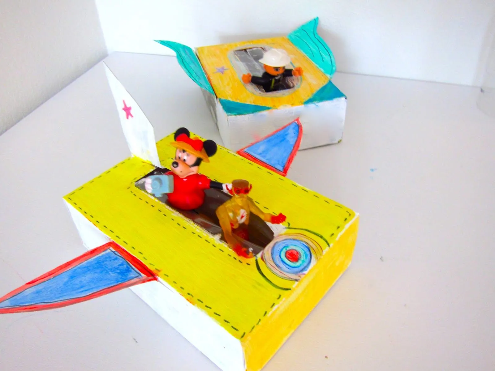 Nuestro Mundo Creativo: Aviones con Cajas