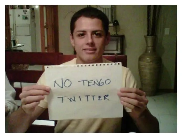 Mundo FiLi: FiLi con su Twitter y el Chicharito Hernandez