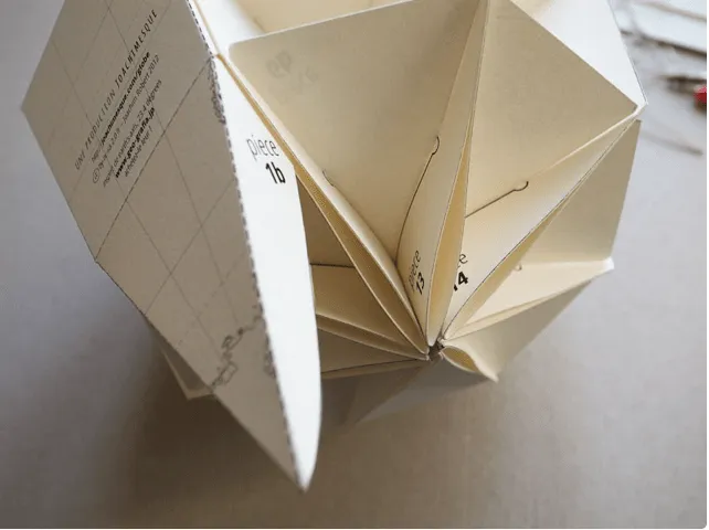 Un Mundo de Papel | El Bagul dels Jocs en castellano