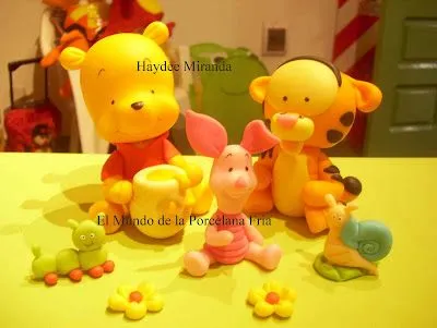 El Mundo de la Porcelana Fría: Winnie Pooh con sus amigos bebe El Mundo de la Porcelana Fría: Winnie Pooh con sus amigos bebe