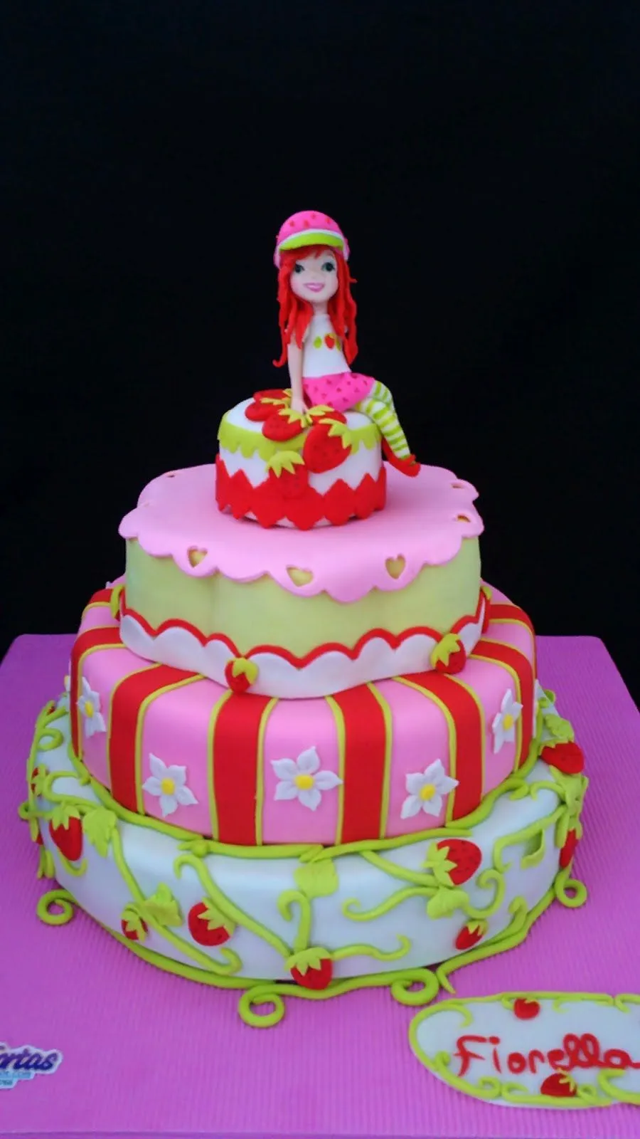 Mundo Tortas: ROSITA FRESITA