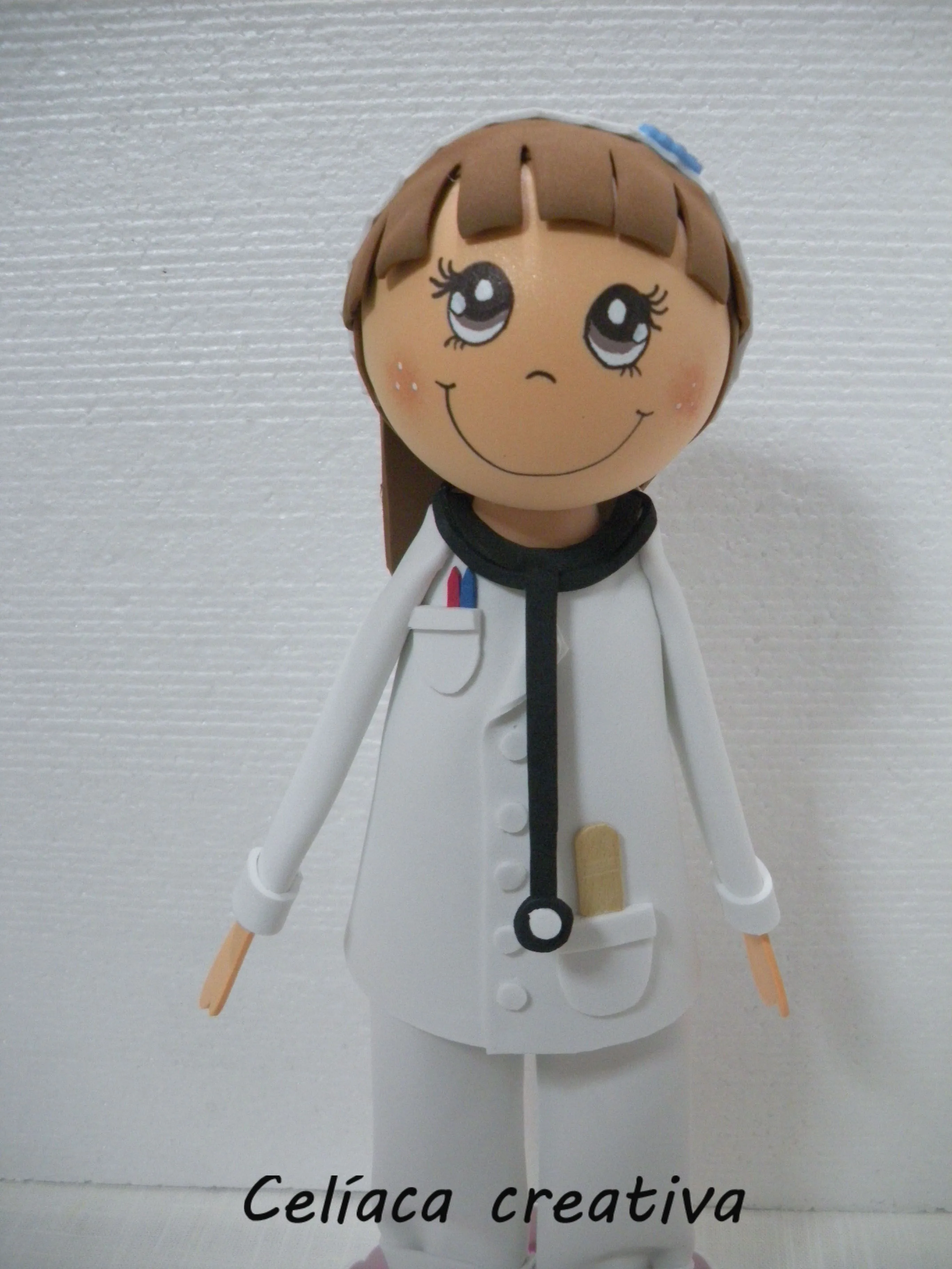 Muñeca goma eva | Celiaca creativa