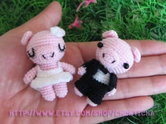Muñeca en miniatura boda Piggy PDF amigurumi Crochet por Chonticha