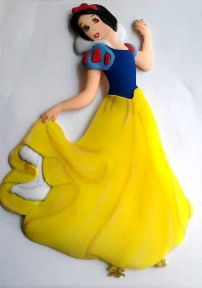 Muñeca plana en foami, Blanca nieves mide 25 cm de alto | Muñecos ...