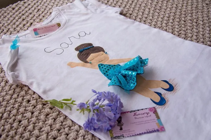 Muñeca "Bailarina Glamour", pintada a mano con aplicaciones de ... Muñeca "Bailarina Glamour", pintada a mano con aplicaciones de ...