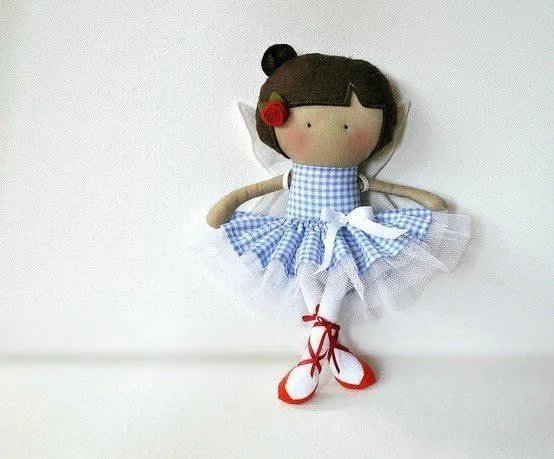 Muñeca de tela | agarra chupete | Pinterest Muñeca de tela | agarra chupete | Pinterest