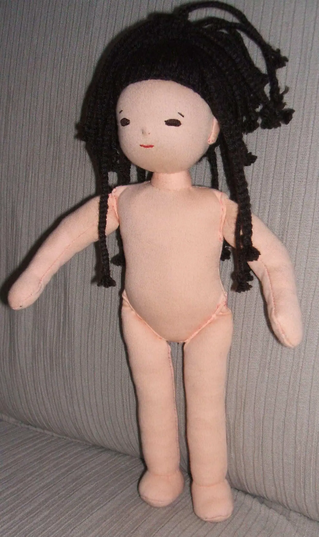 Cómo hacer una muñeca de trapo estilo Waldorf