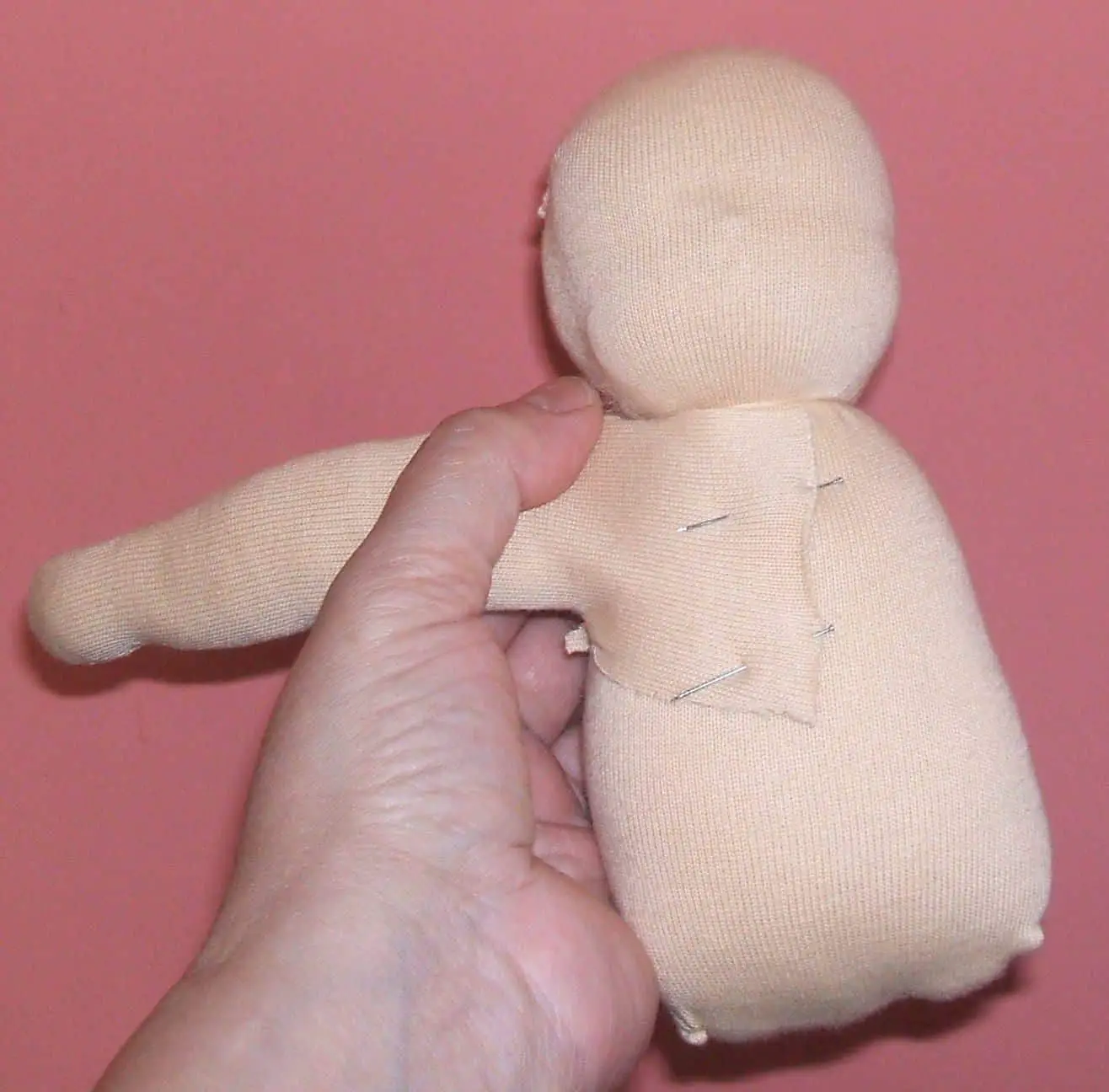 Como realizar una muñeca waldorf