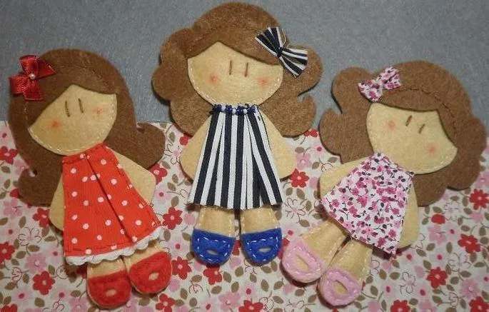 Muñecas de tela y fieltro - Imagui