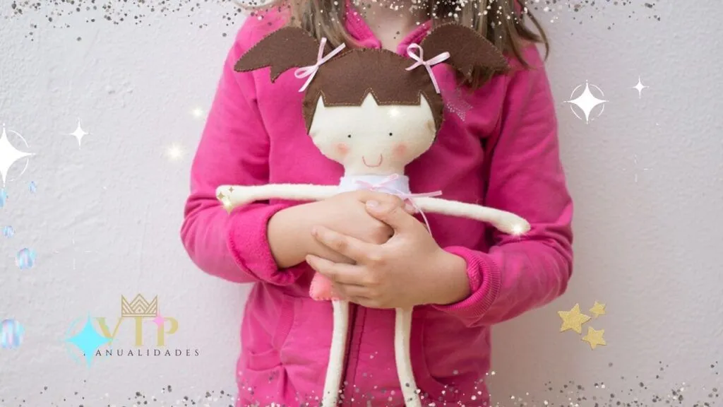 Muñecas de fieltro - MANUALIDADES VIP