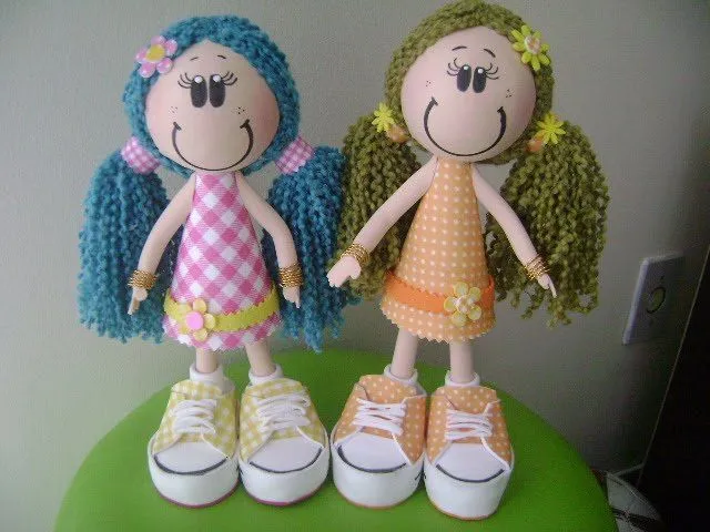 Muñecas fofuchas con pelo de lana | Muñecas Fofuchas | Pinterest ...