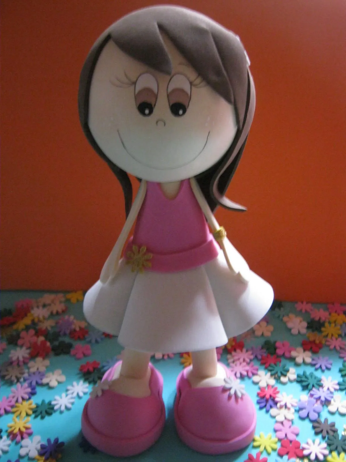 Como hacer un muñeco en foami - Imagui